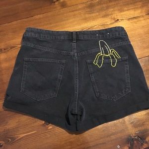 Black denim banana shorts